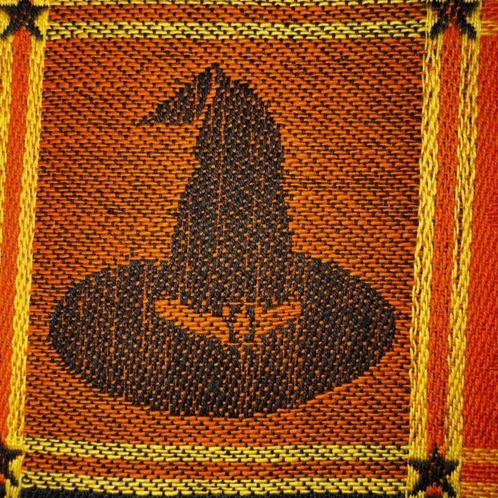 Linens&things‎ Halloween Table Mat placement Quilted Witch Spider Ghost Pumpkin